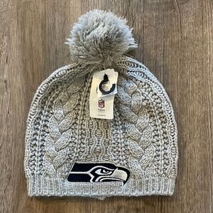 NWT SEAHAWK PUFF LOGO KNIT BEANIE